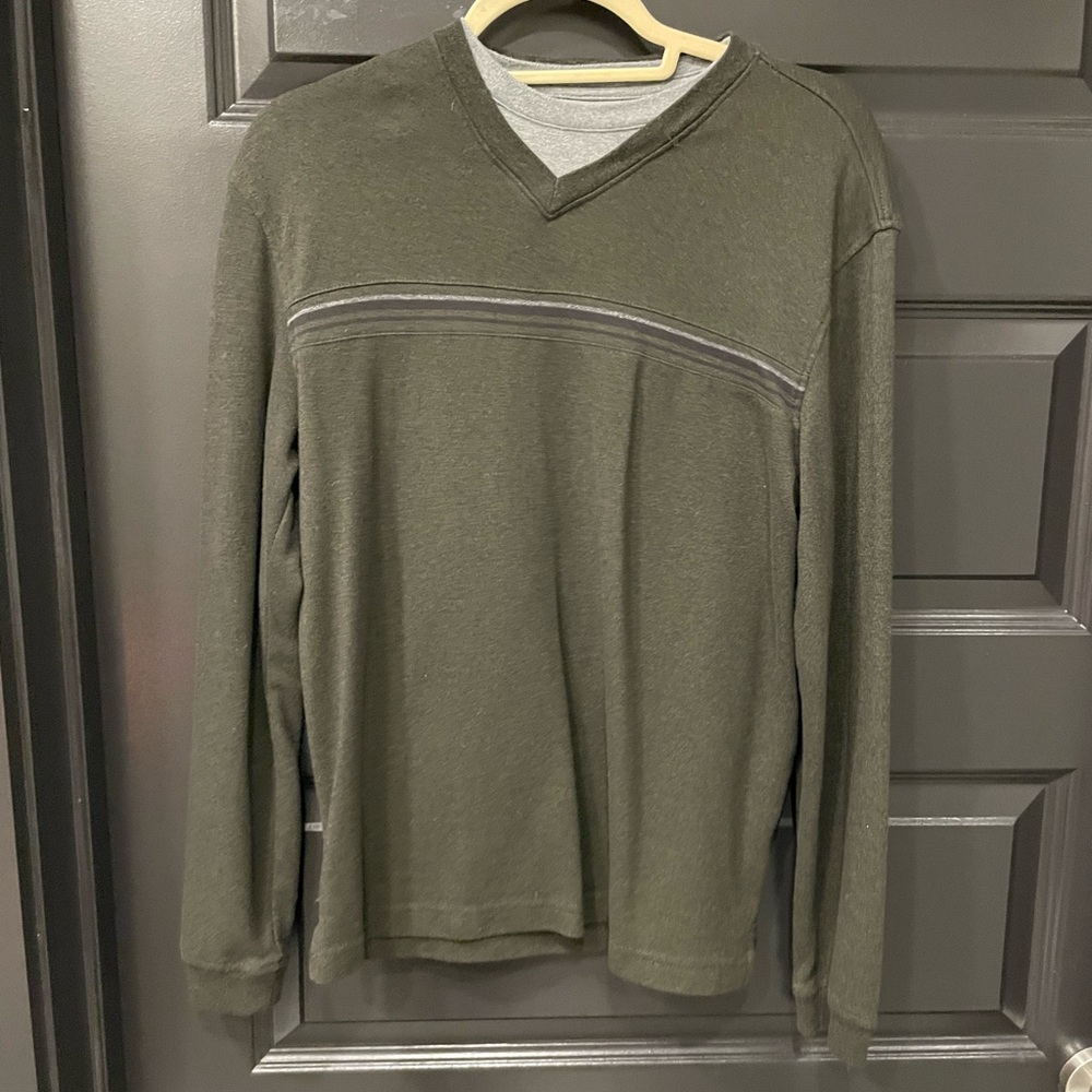 Van Heusen Men's Green V-Neck Sweater